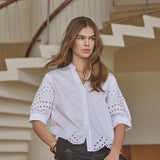 PoppyCC Emb. V-Shirt - White