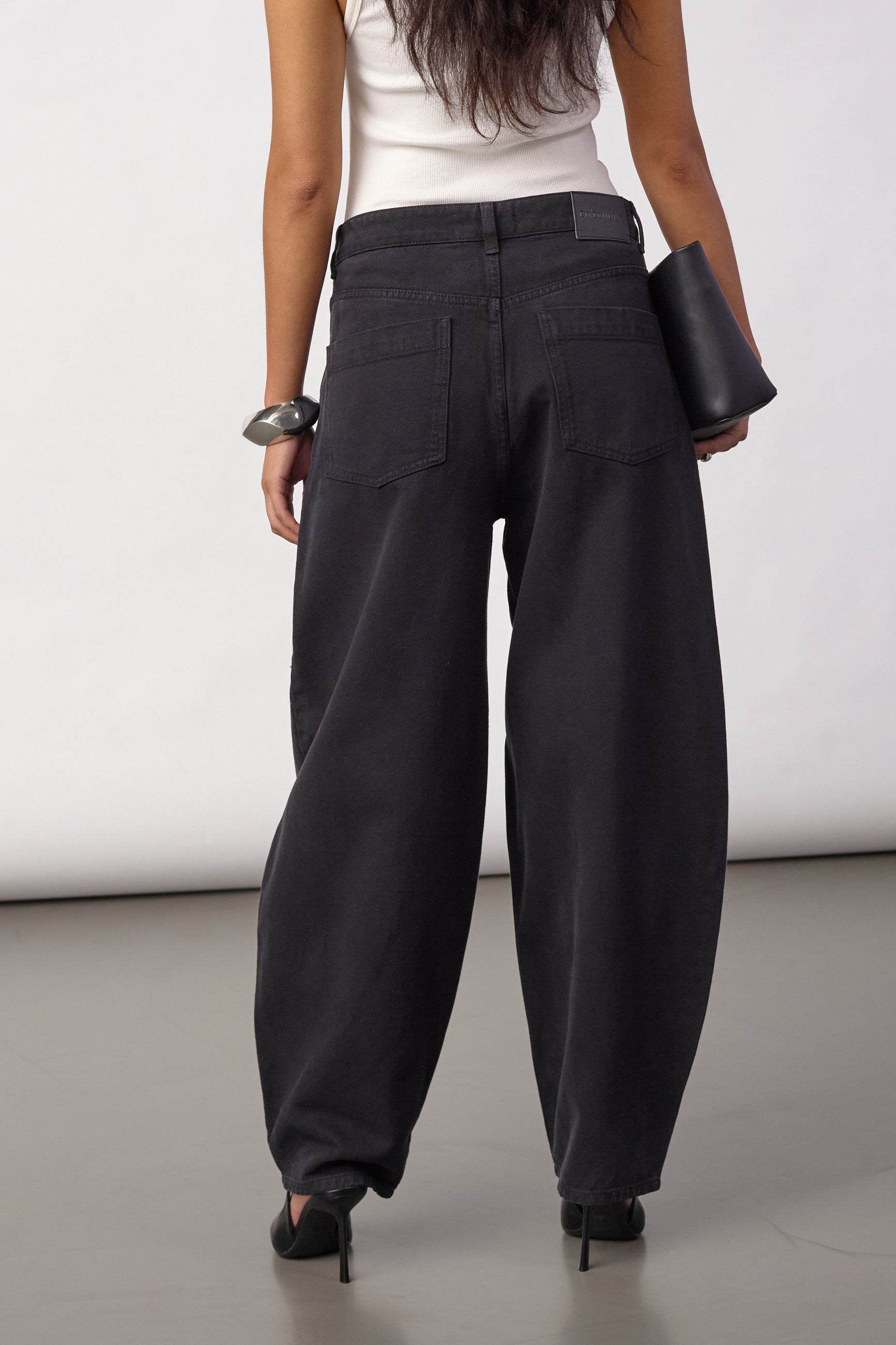 AkiraCC Barrel Pant - Black - Co'couture