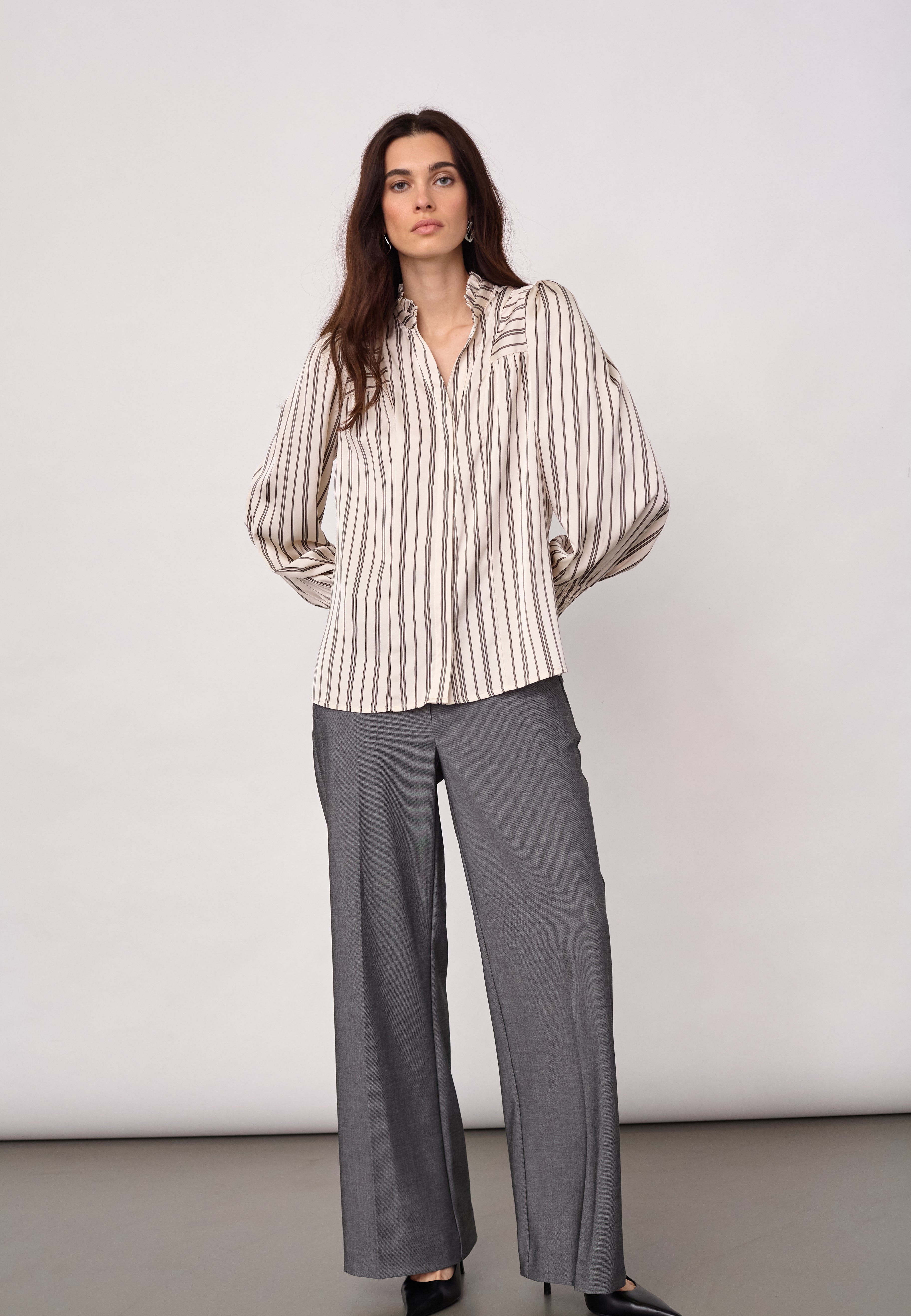 HellyCC Stripe V-Shirt - Off-White - Co'couture