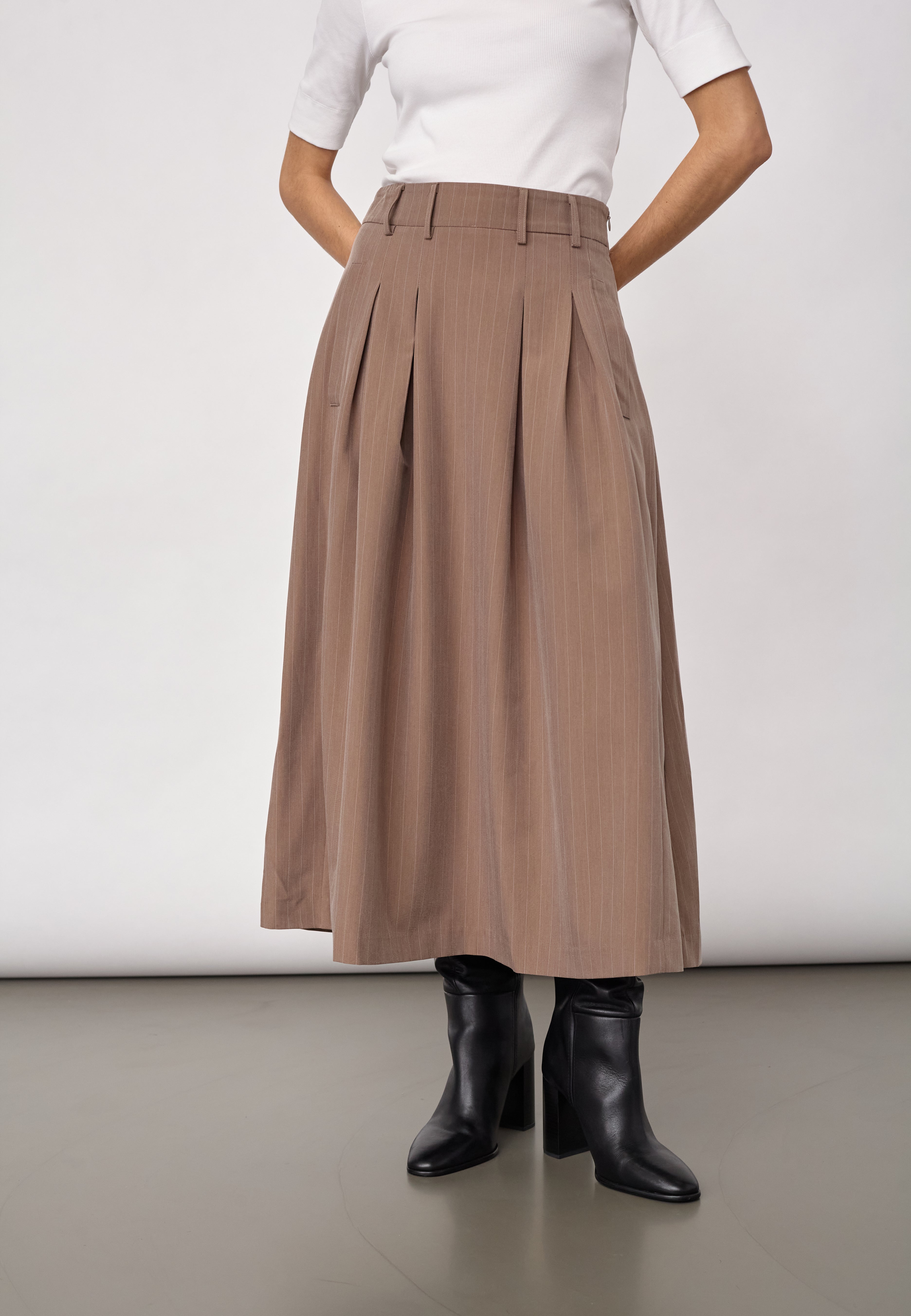 LyviaCC Pleat Pin Skirt - Walnut - Co'couture