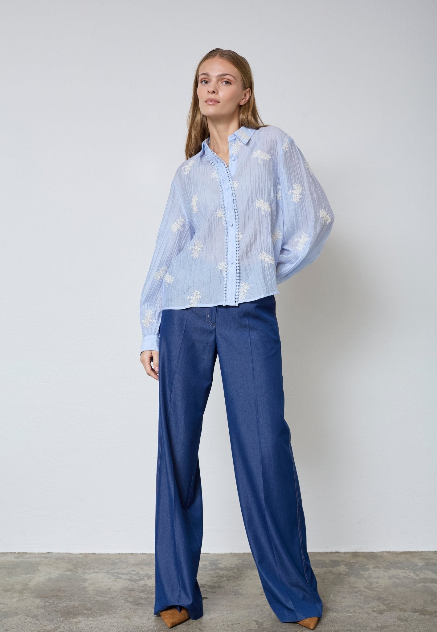 AmeliaCC Emb Shirt - Pale Blue - Co'couture