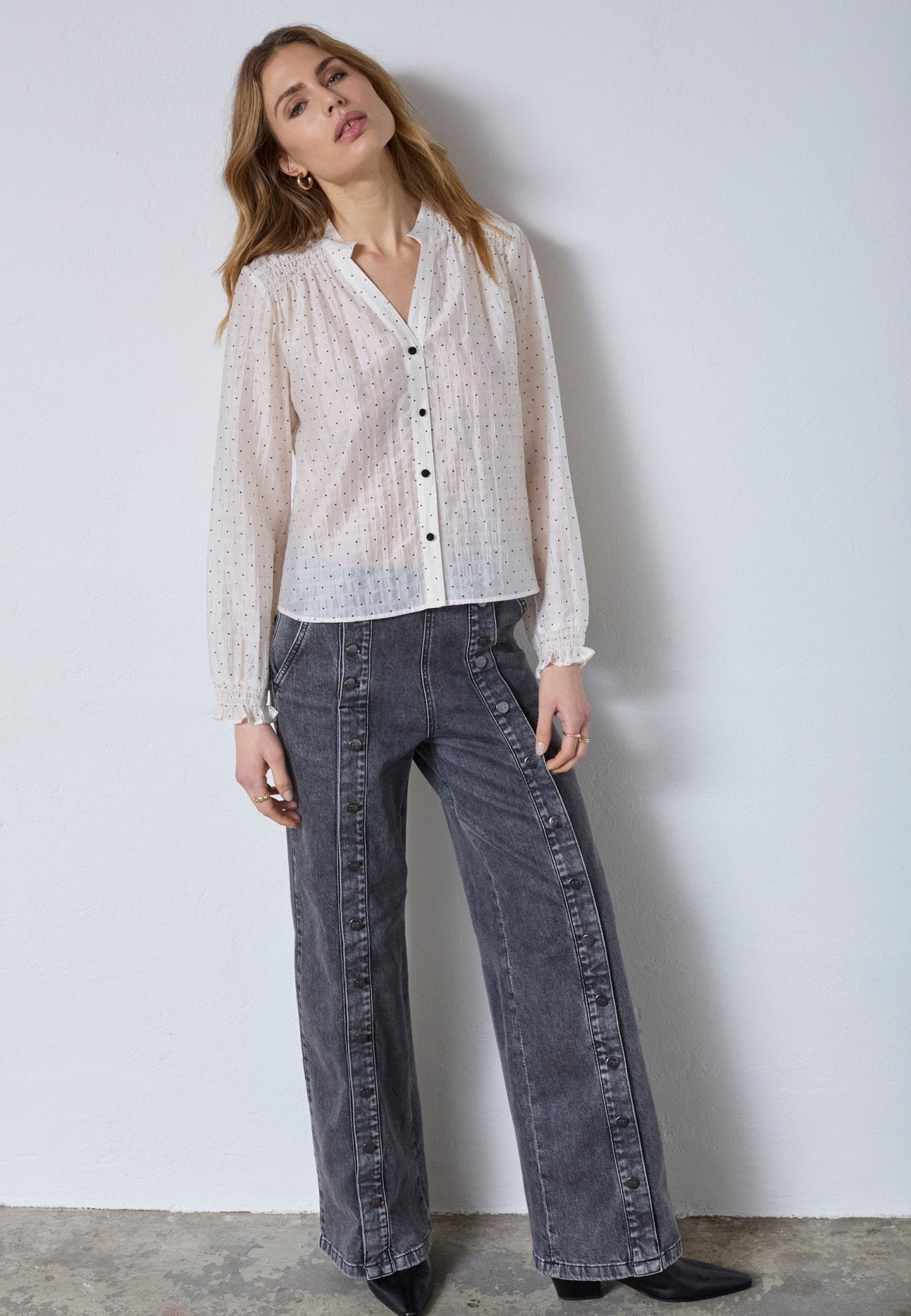 DallyCC Dot V - Shirt - Off white - Co'couture