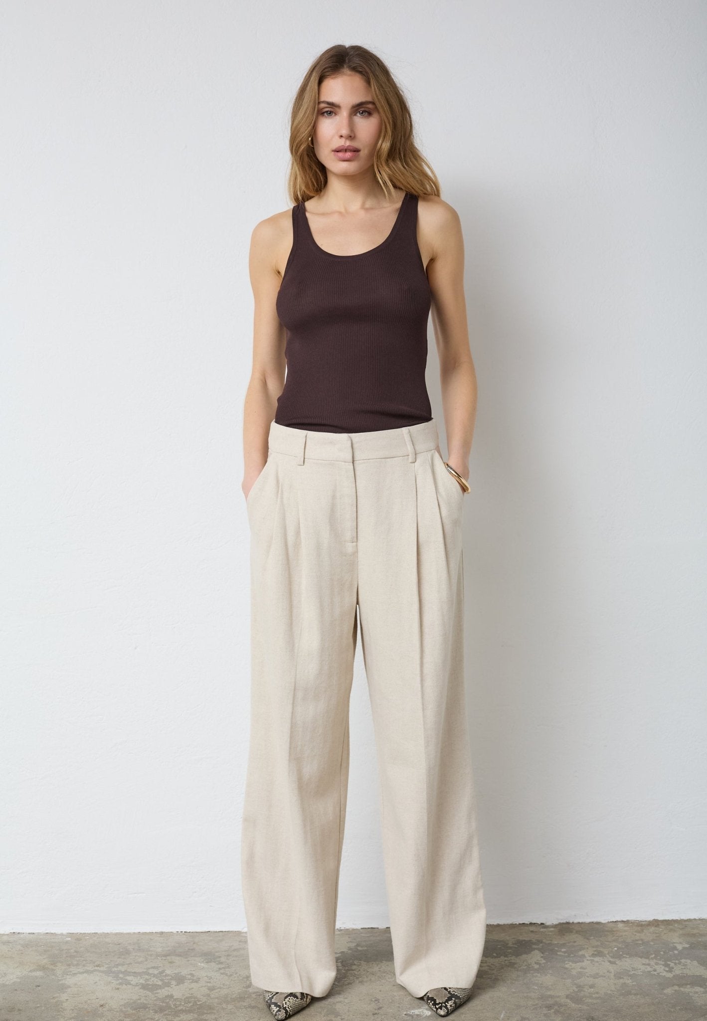 LeenaCC Linen Pleat Pant - Bone - Co'couture