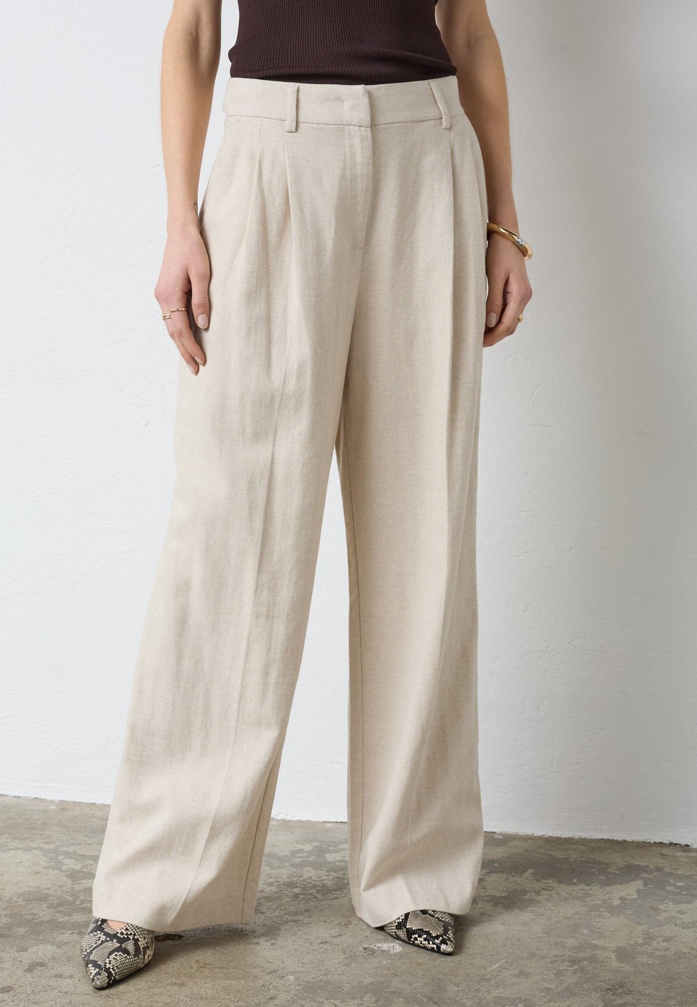 LeenaCC Linen Pleat Pant - Bone - Co'couture