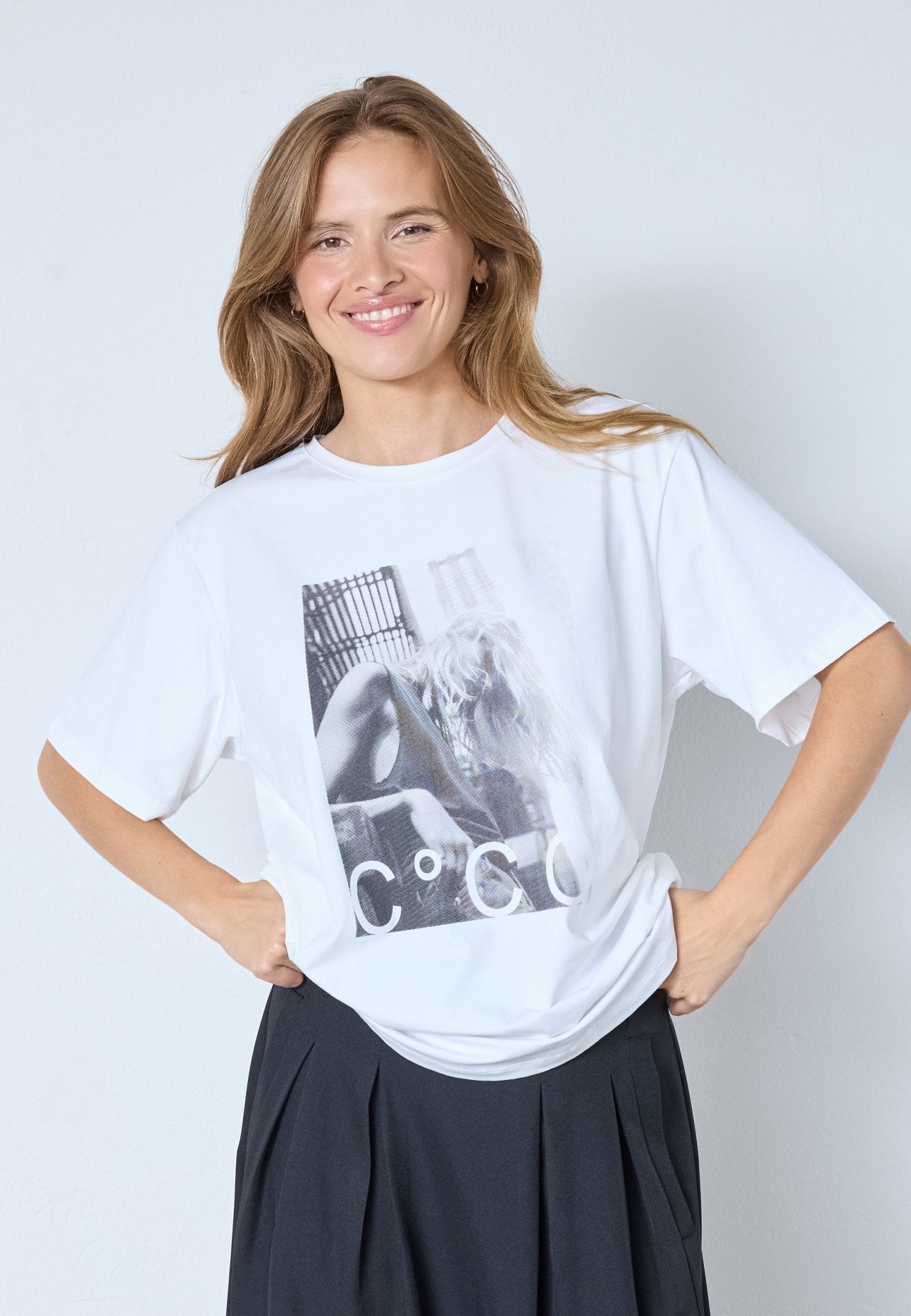 MadinaCC Oversize Tee - White - Co'couture