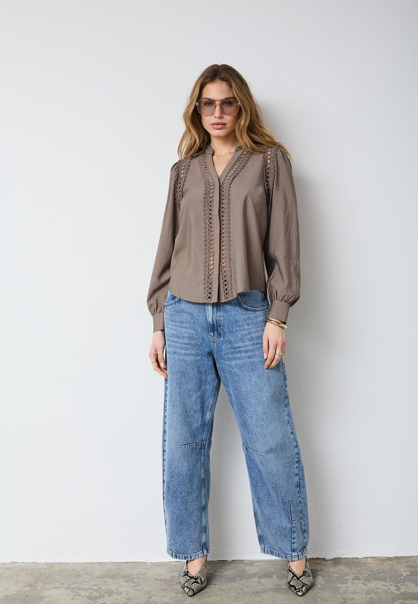 NotisCC Lace V - Shirt - Walnut - Co'couture