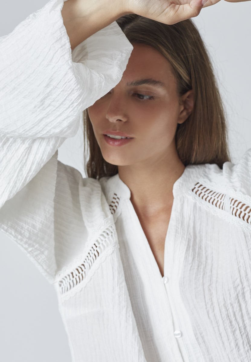 ShinaCC Lace V - Shirt - Off white - Co'couture