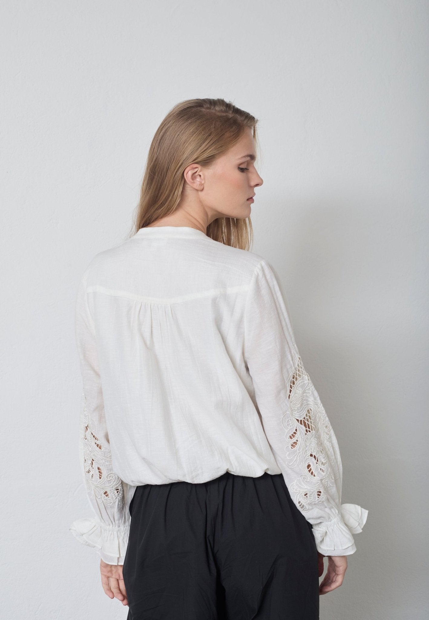 StinaCC Emb Blouse - Off white - Co'couture
