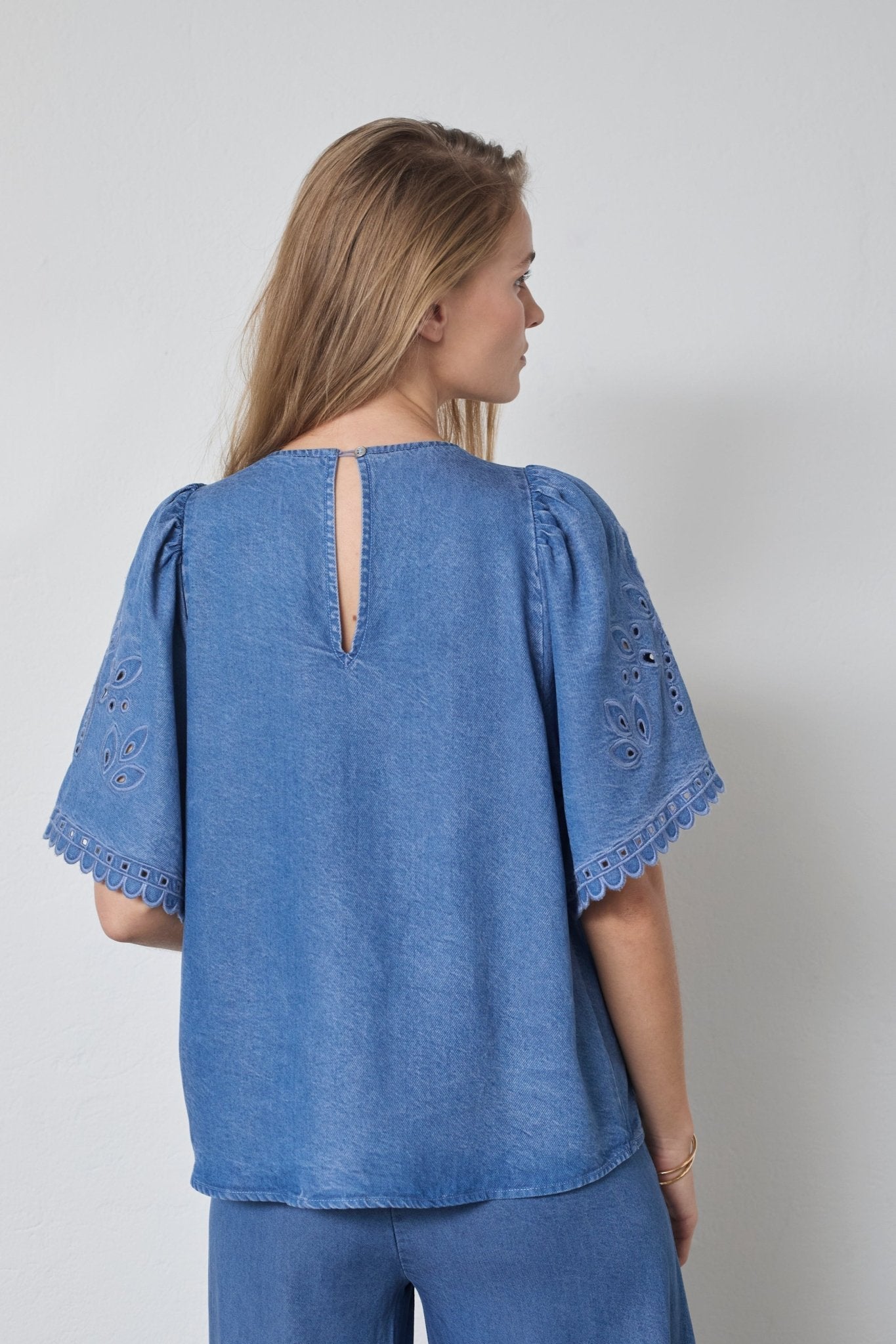 TillyCC Emb SS Blouse - Denim blue - Co'couture